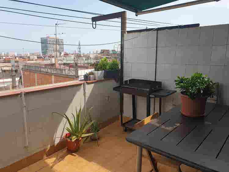 Alquilo habitación en Vía Julia