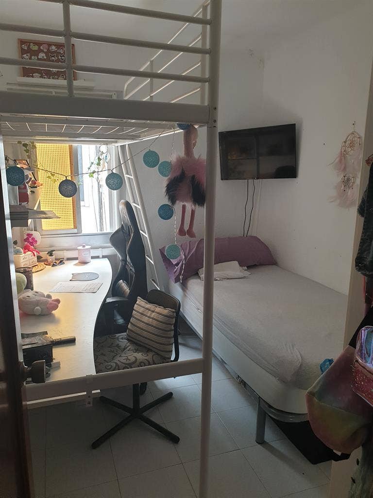 Alquilo habitación en Vía Julia