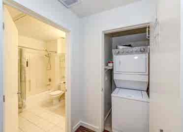1BR Urban Living–Library DTLA