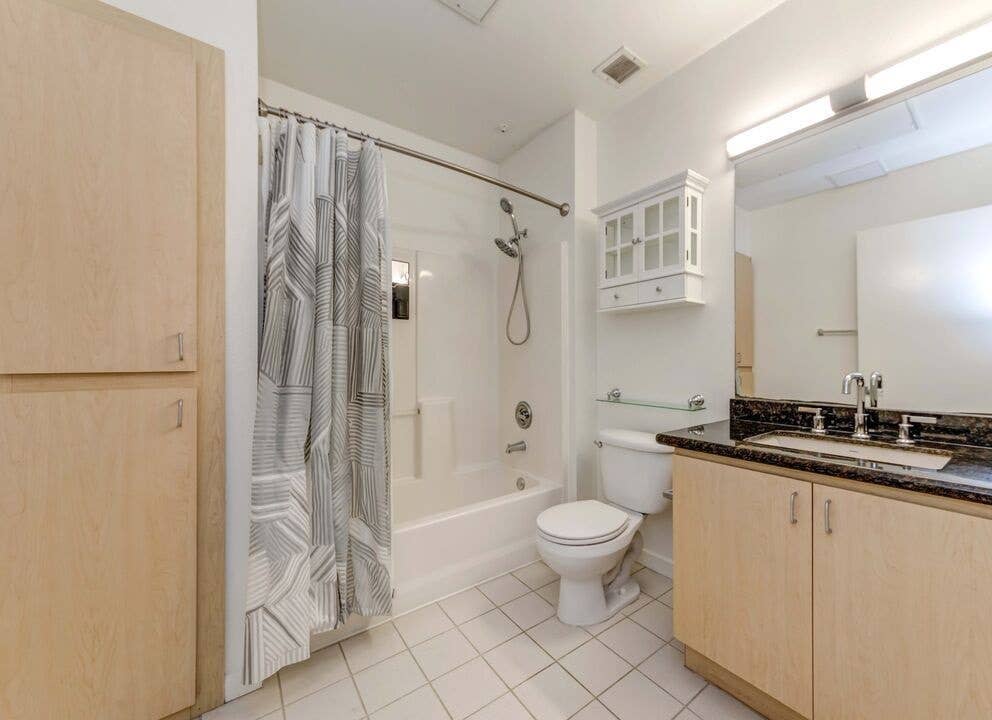 1BR Urban Living–Library DTLA