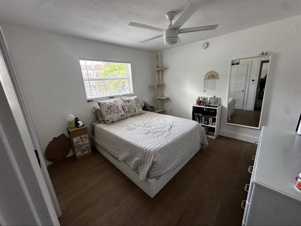 Ft Laudy Apt | September Move In