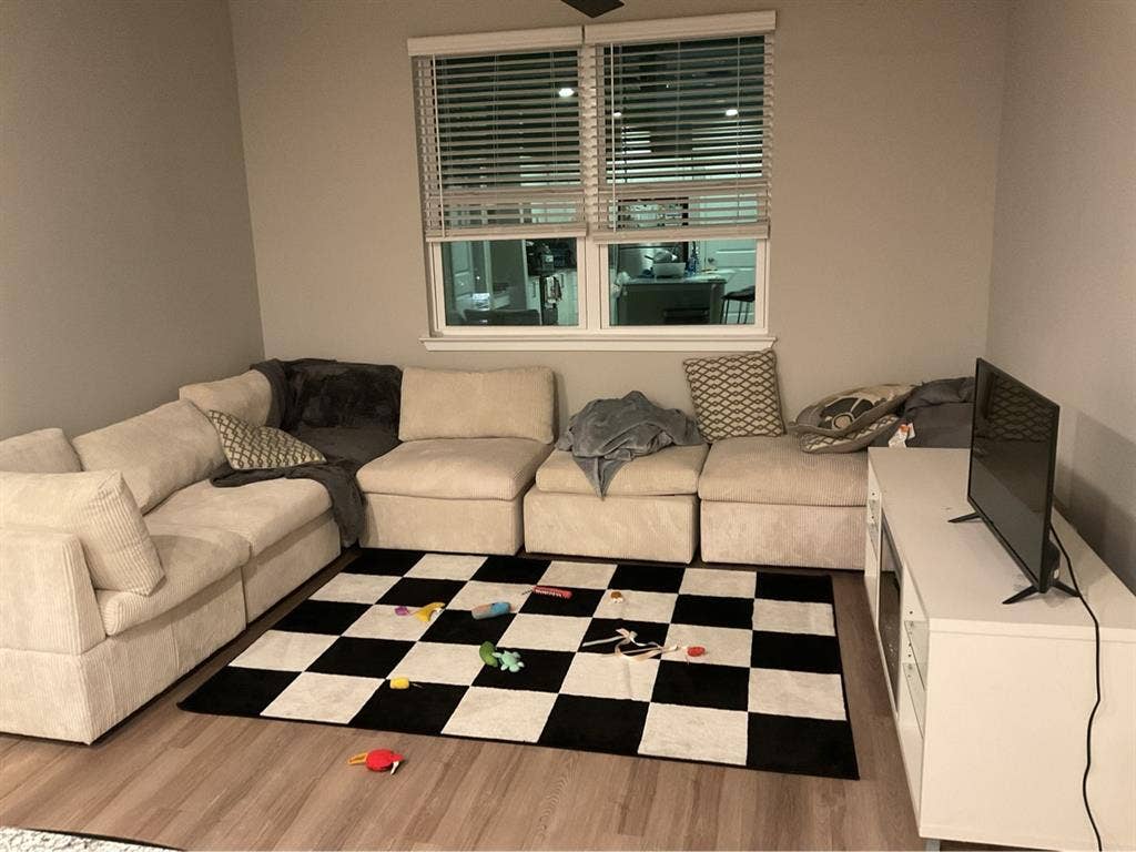 ROOM FOR RENT