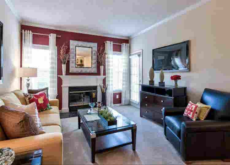 ** AVAILABLE ASAP **  Near Lenox !!