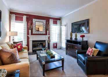 ** AVAILABLE ASAP **  Near Lenox !!