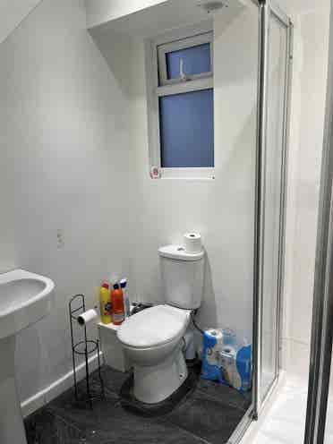 Spare room in Shared House