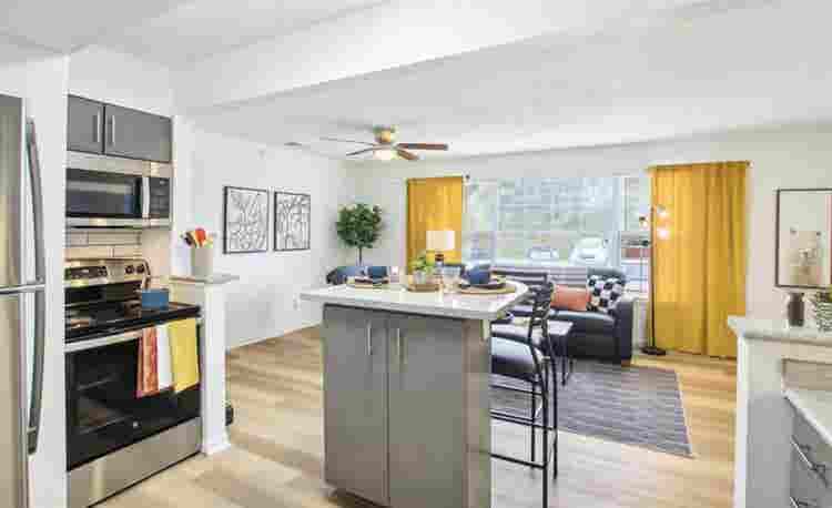 Seeking to relet private room