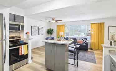 Seeking to relet private room