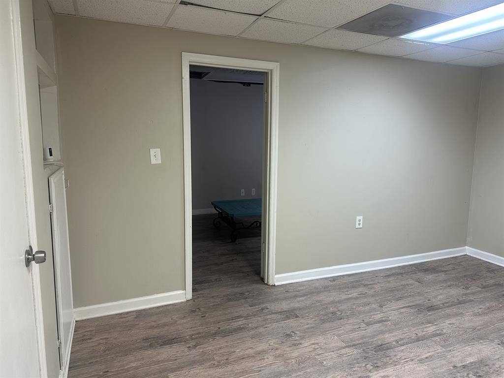 ROOMMATE WANTED