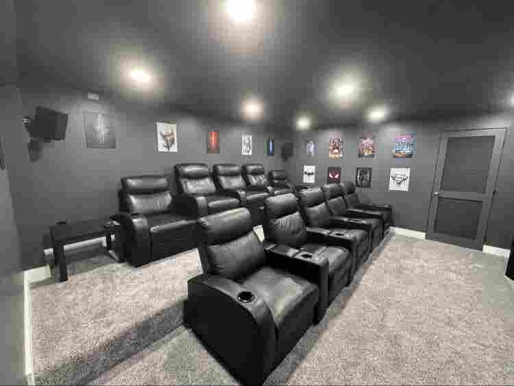Master bedroom for rent! Sep 1st