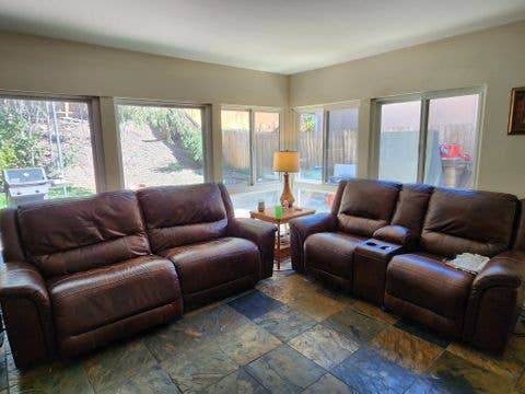 Lake Forest Room in House