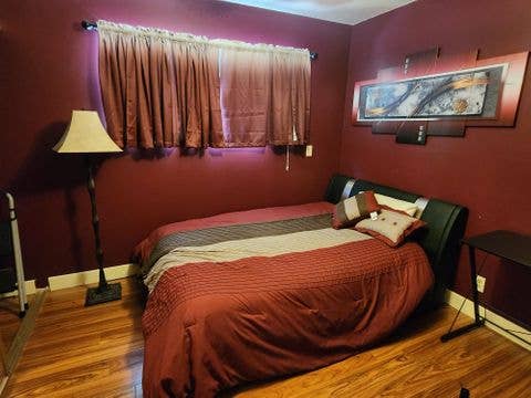 Lake Forest Room in Home