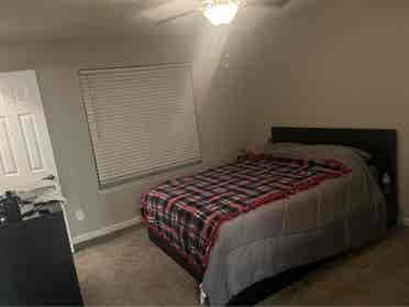 Looking for a subleaser