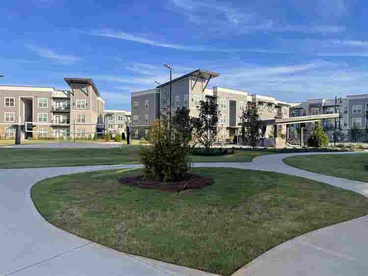 Room in brand new apts!