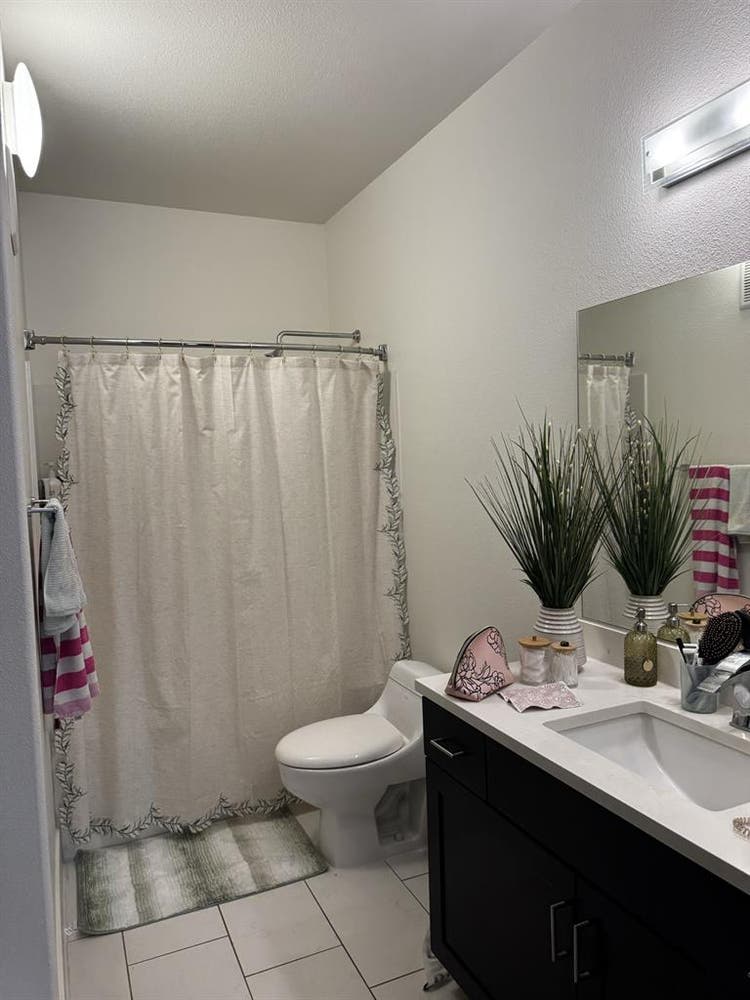 Pvt. Bedroom and Bathroom Rent