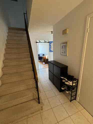 Looking to Share a House in Markham
