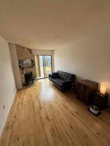 Looking to Share a House in Markham