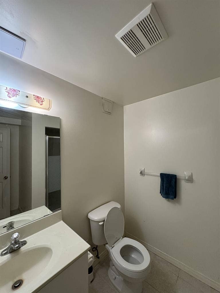 Looking to Share a House in Markham