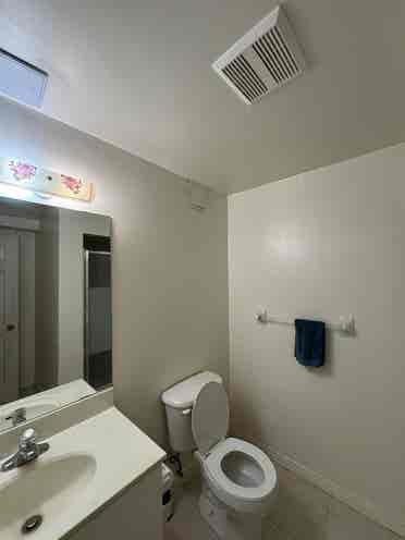 Looking to Share a House in Markham