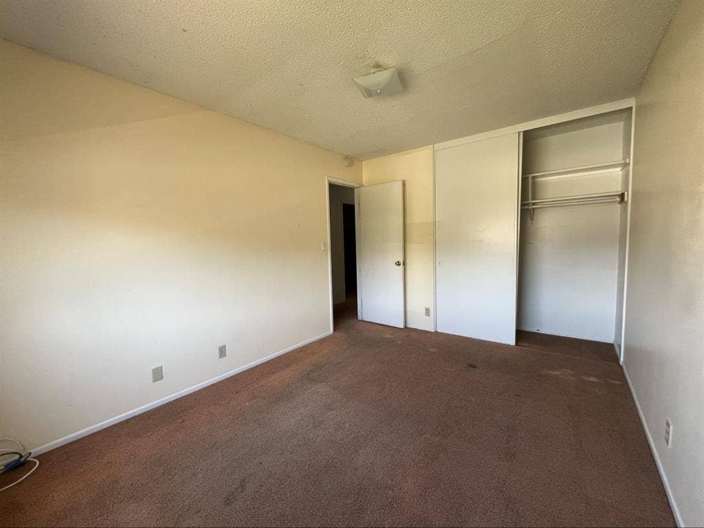 Unfurnished Master Room in 3bd Unit