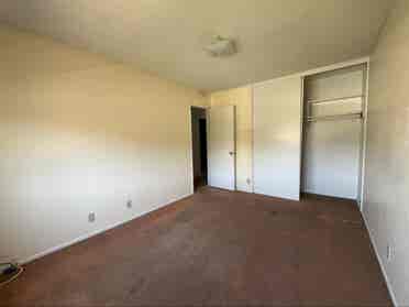 Unfurnished Master Room in 3bd Unit