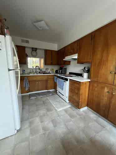 Unfurnished Master Room in 3bd Unit