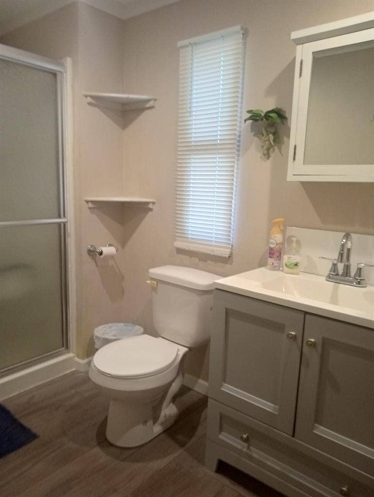 Nice room with private bathroom