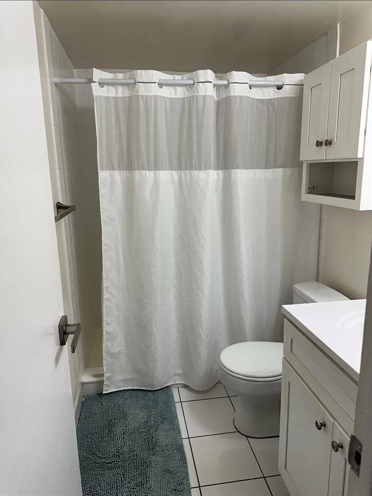 Room for Rent at Deerfield Beach