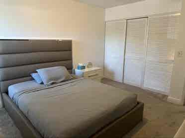 Room for Rent at Deerfield Beach