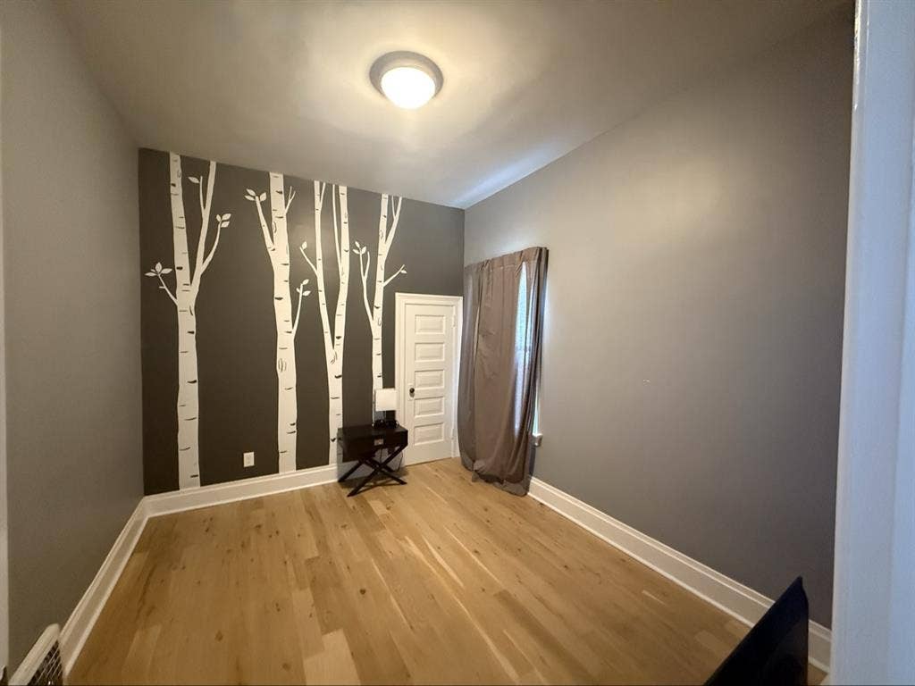 rooms available for 1 person.