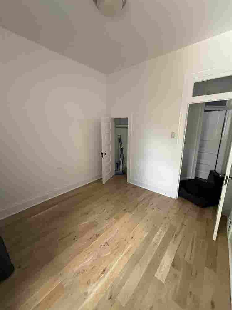rooms available for 1 person.