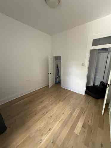rooms available for 1 person.