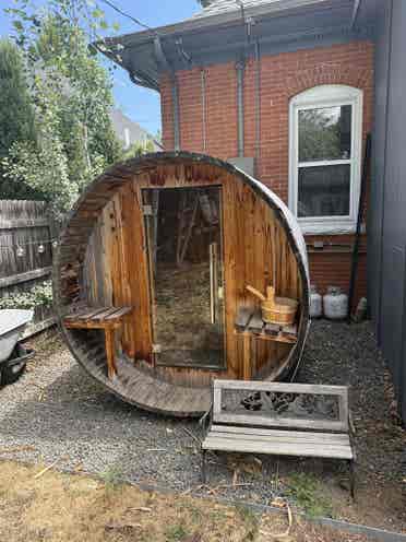 rooms available for 1 person.