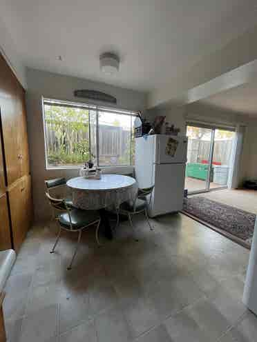 Unfurnished Single in 3bdrm Unit