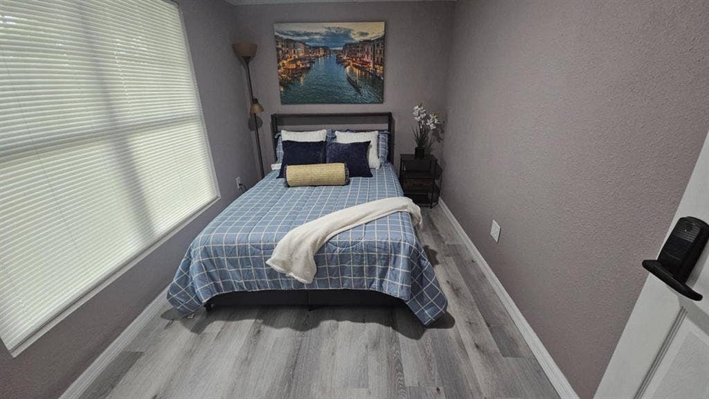 1 BR in Holiday