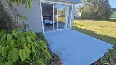 1 BR in Holiday
