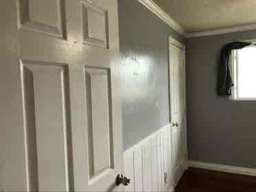 Room for rent Sept 1
