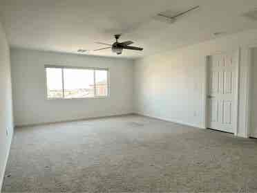 Private 3rd Floor for Rent