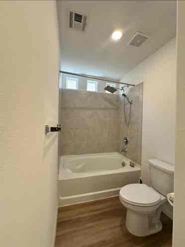 Private 3rd Floor for Rent