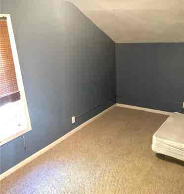 Room available close to campus