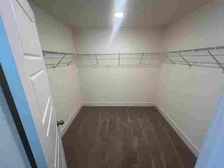 Spacious Private Room in Matthews