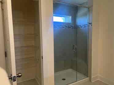 Spacious Private Room in Matthews