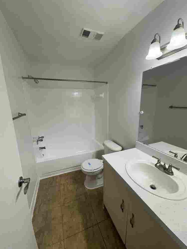 Private room and bathroom in