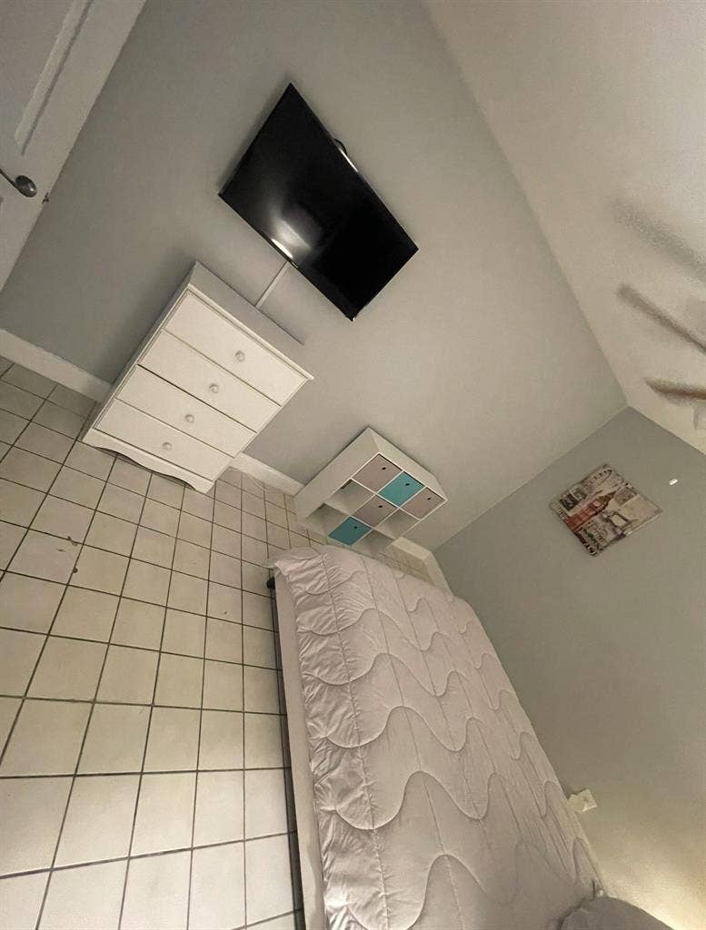 Private furnished room w/bathroom