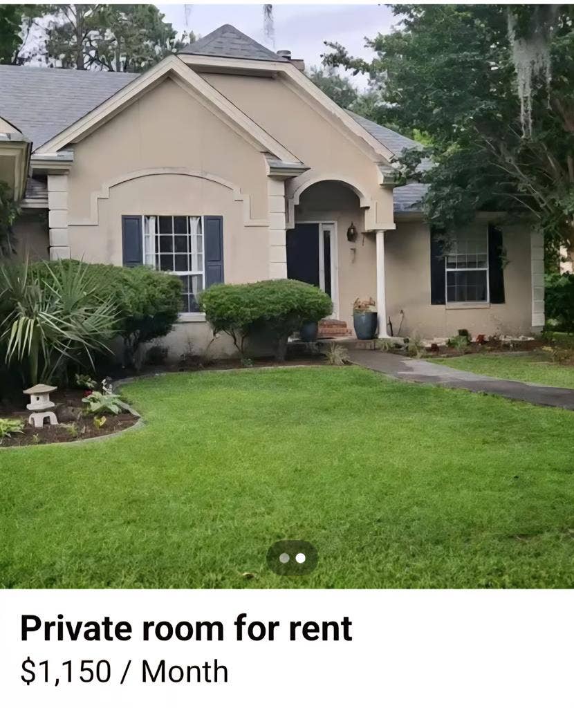 Private master suite for rent
.