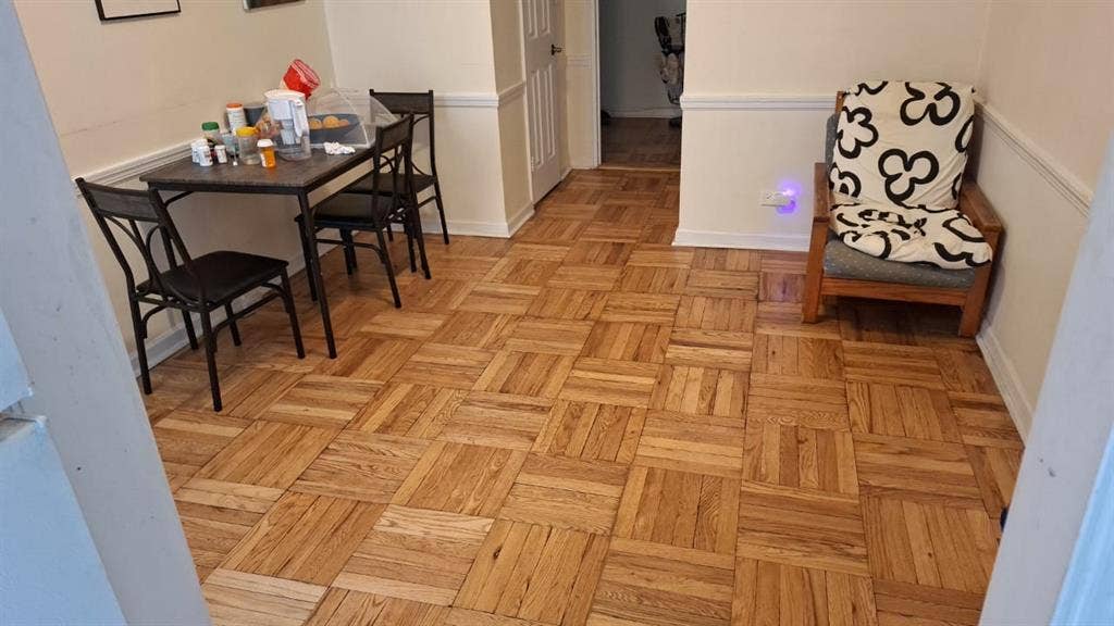Master bedroom to rent
