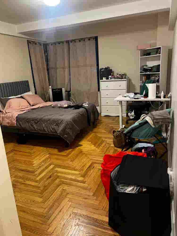 Master room to rent w privateToilet