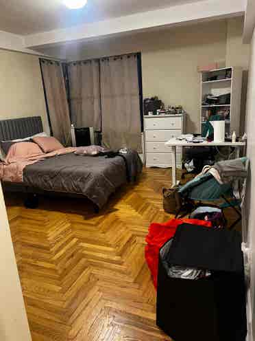 Master bedroom to rent