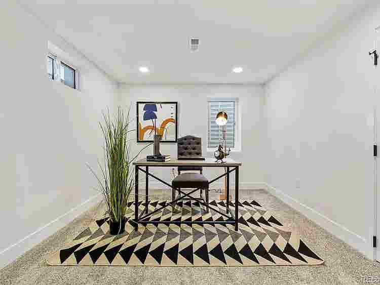 Private Room in a Renovated Home