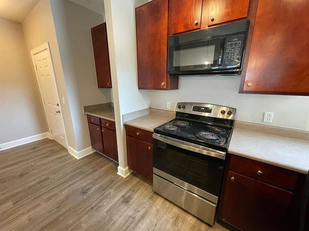 4 BR in Austin