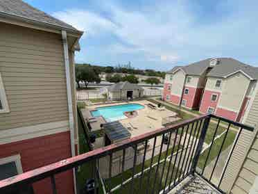 4 BR in Austin